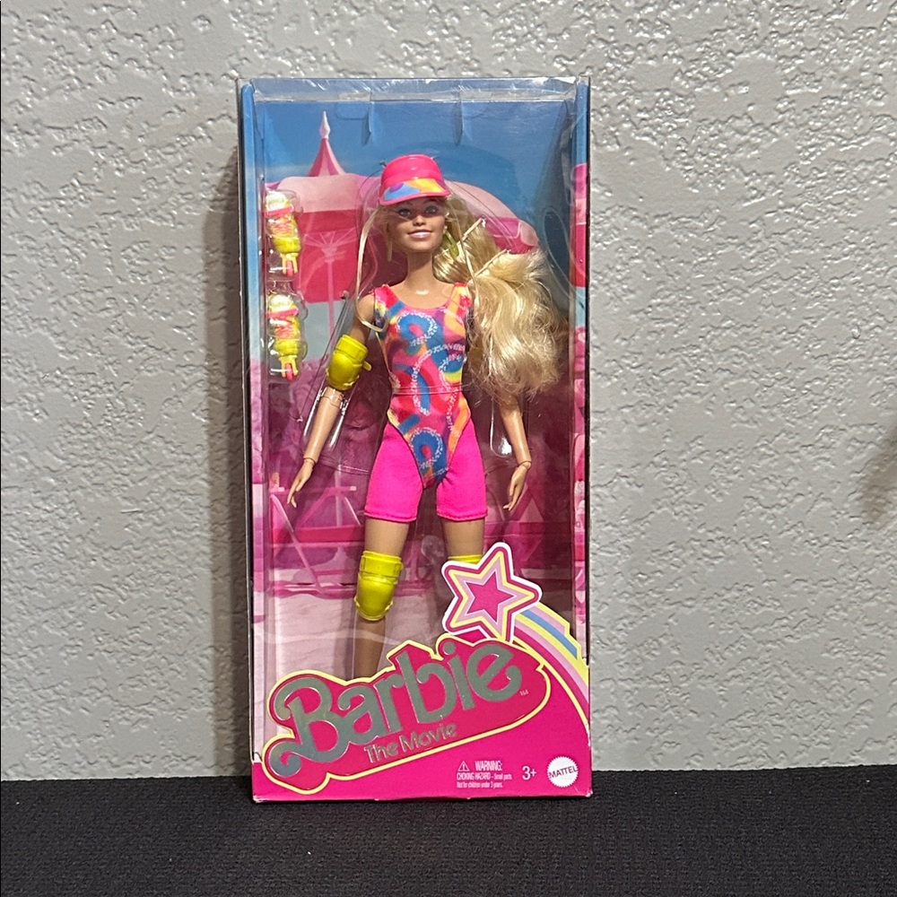 New Barbie The Movie Rollerblading Margot Robbie Doll NIB